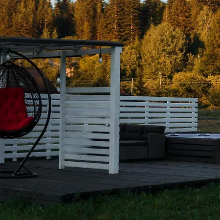 Chalet Mountains Hut *